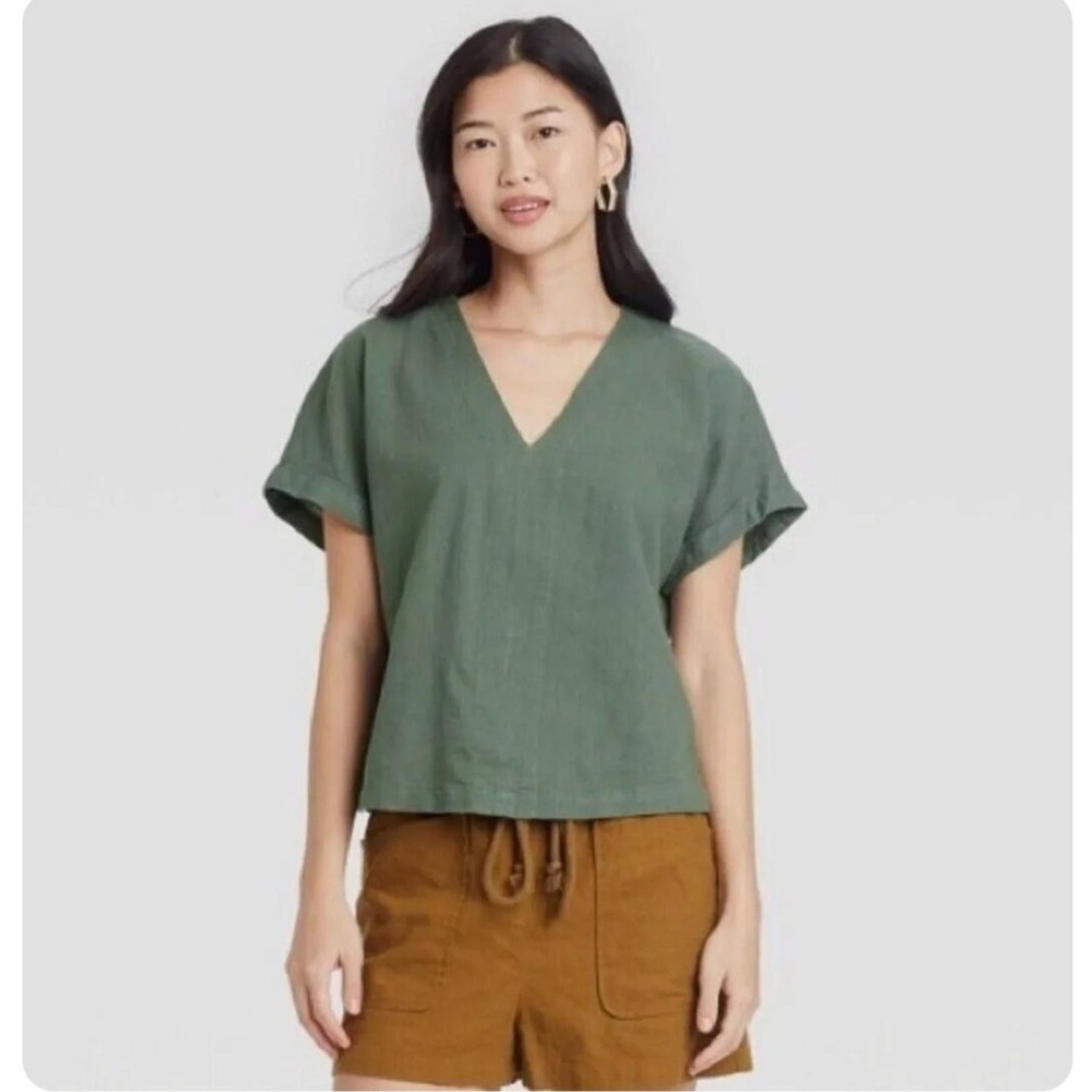 Linen V-Neck Green Top